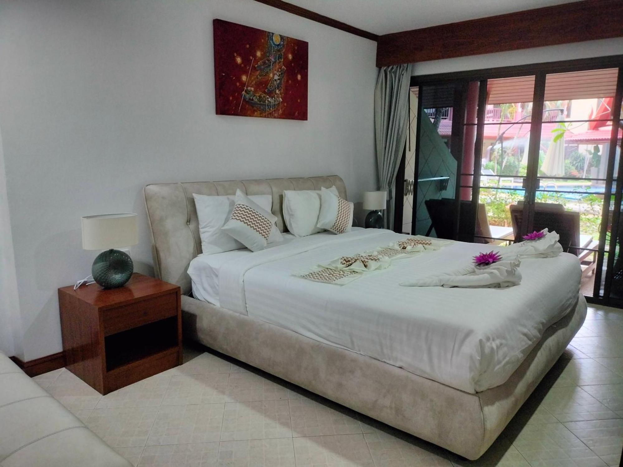 Sai Rougn Apartment Patong Kültér fotó