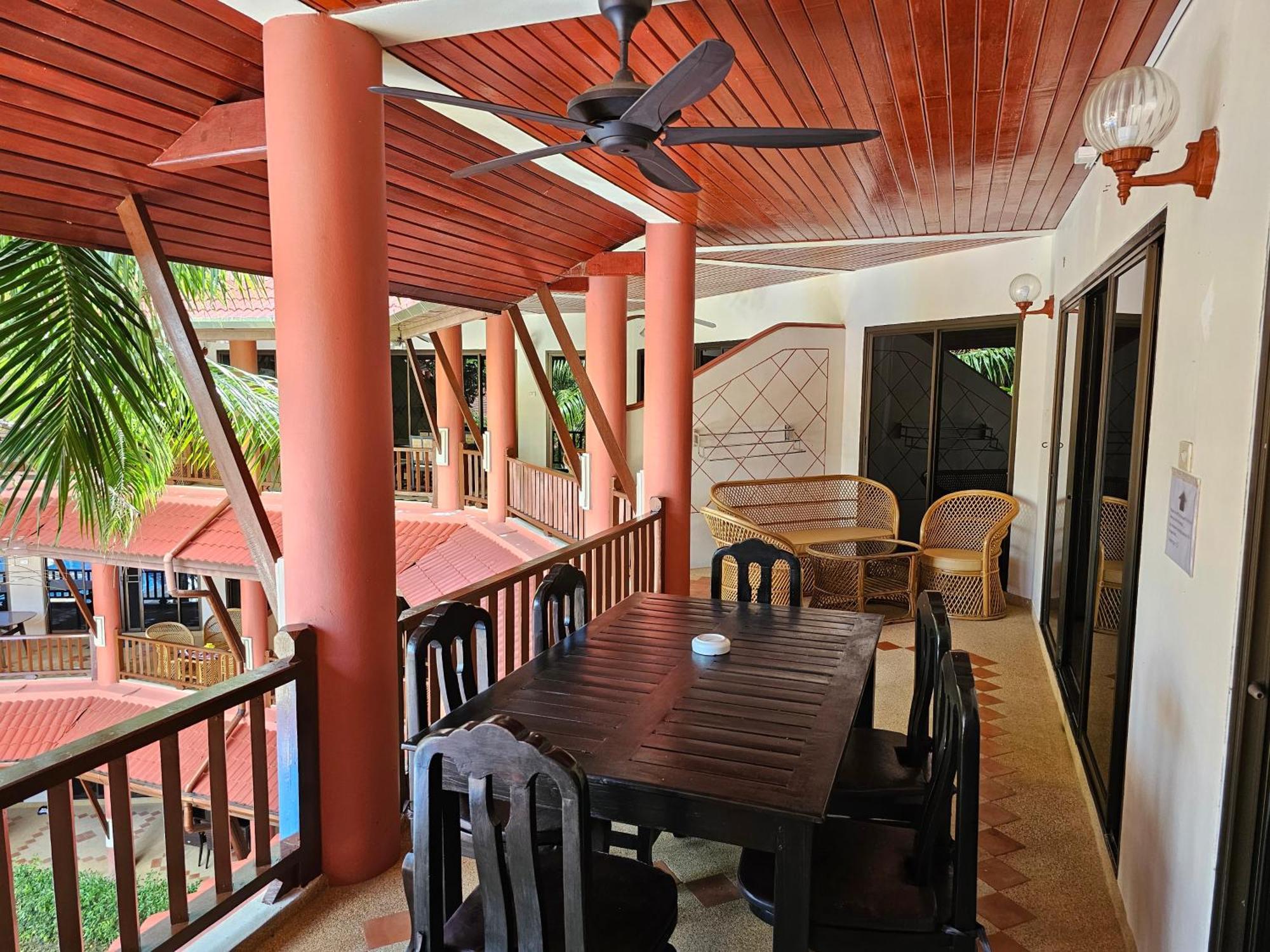 Sai Rougn Apartment Patong Kültér fotó