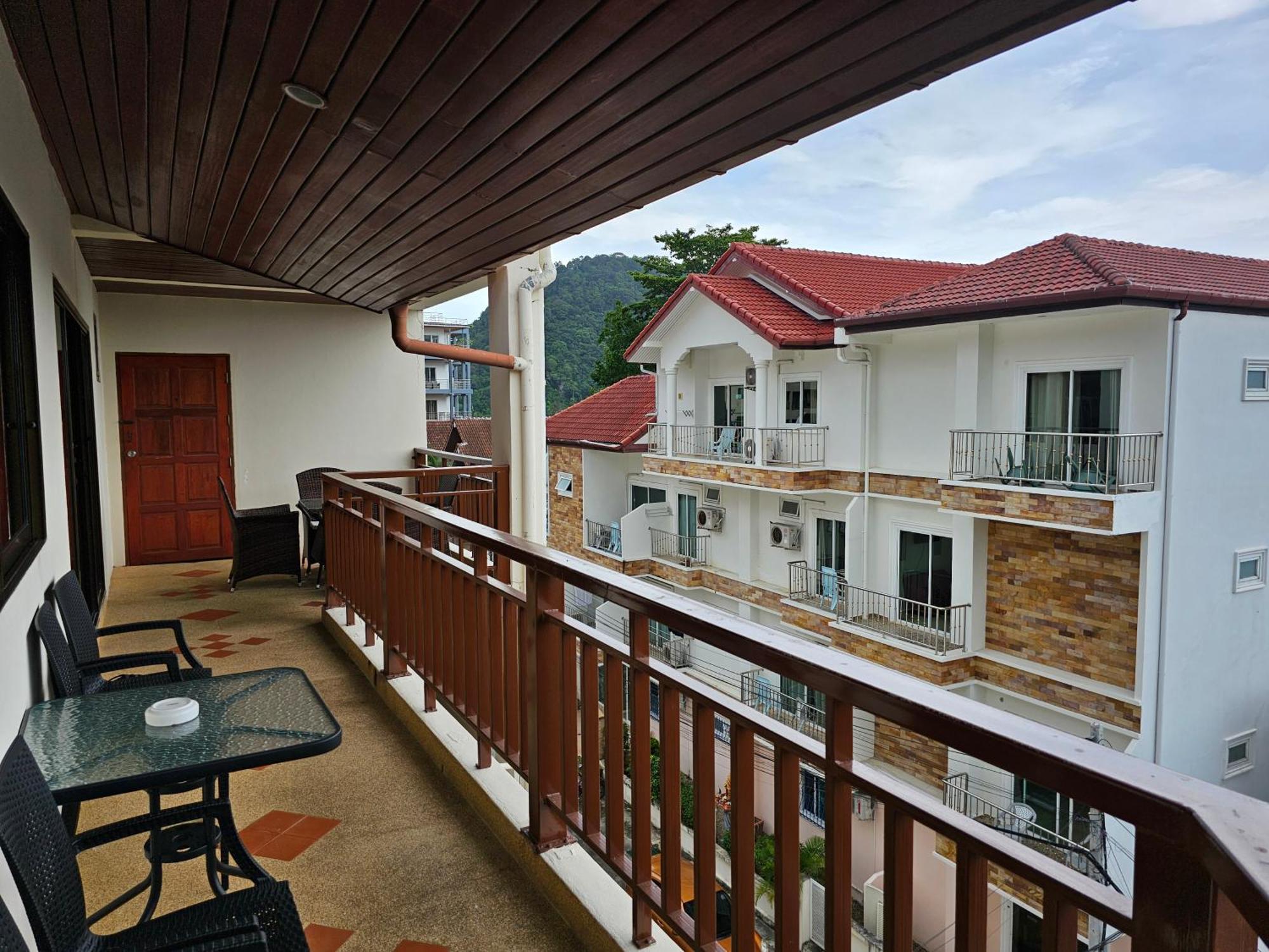 Sai Rougn Apartment Patong Kültér fotó