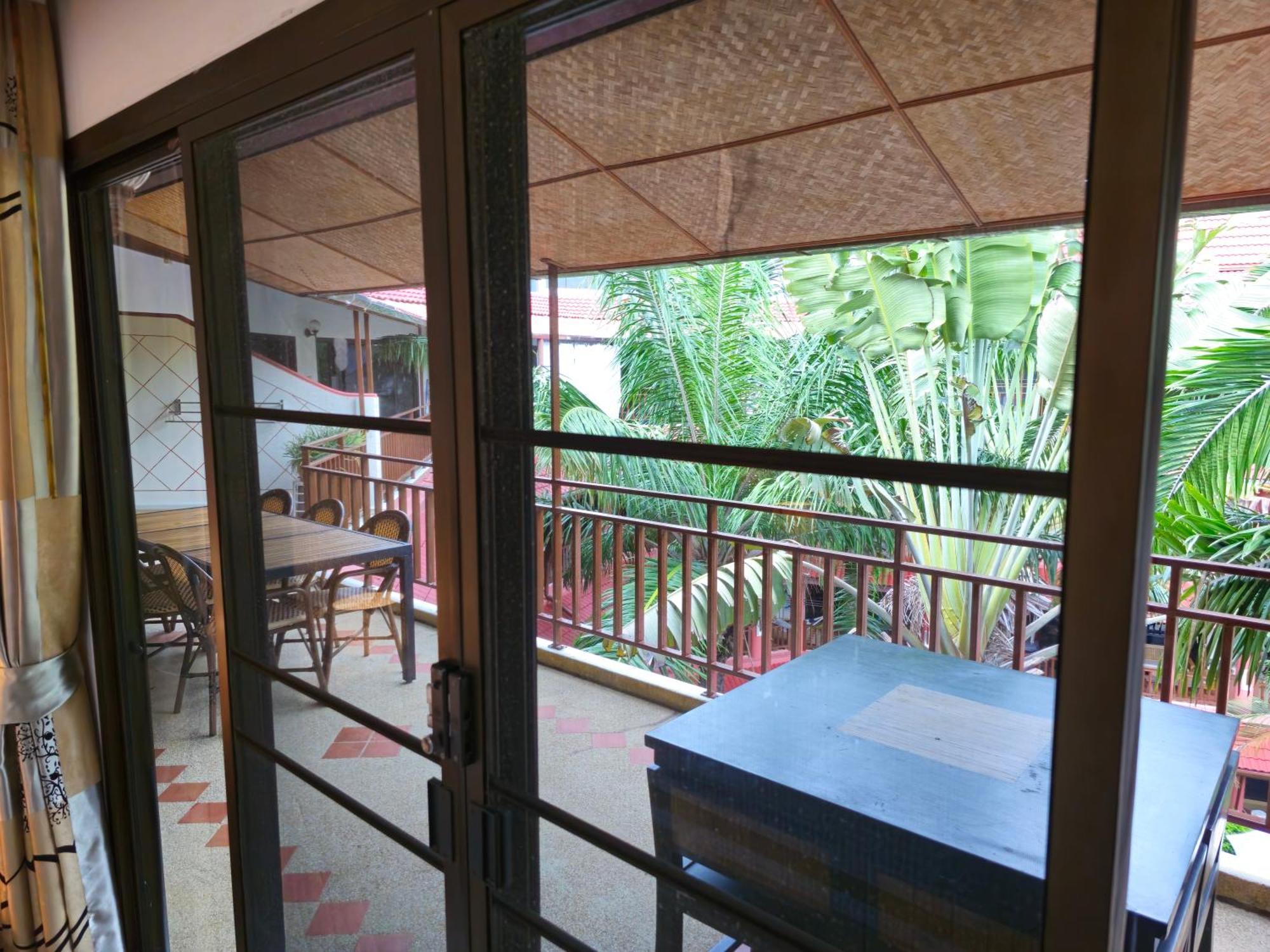 Sai Rougn Apartment Patong Kültér fotó